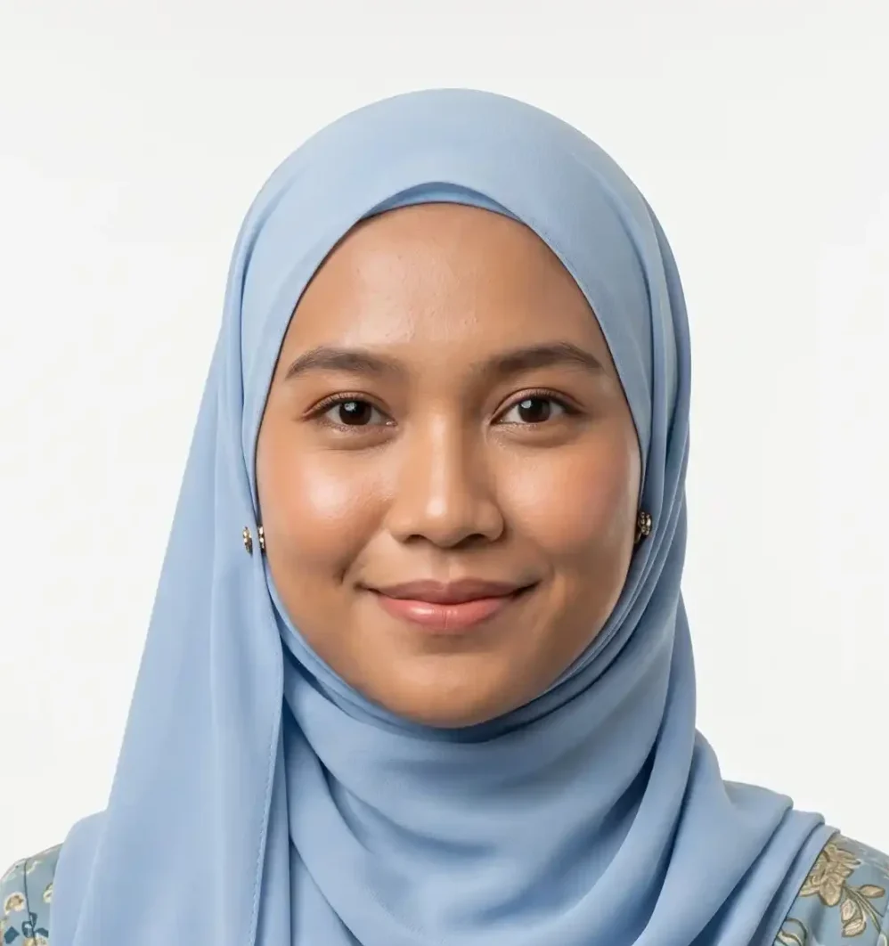 iza scaled e1780889744705 – Straits Credit licensed money lender KL & Selangor